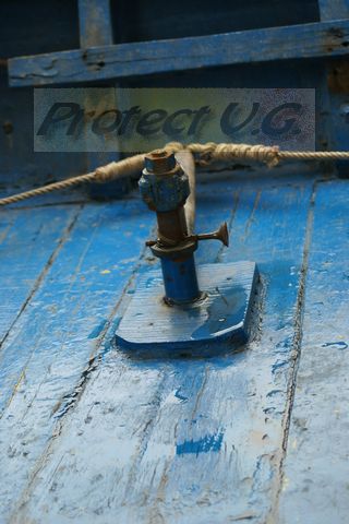 2010vietnam37.JPG - Commande de gouvernail type "Mr Bricollage"